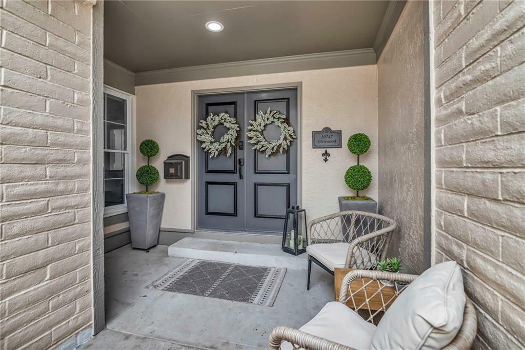Property Photo:  10747 Glenwood Street  KS 66211 