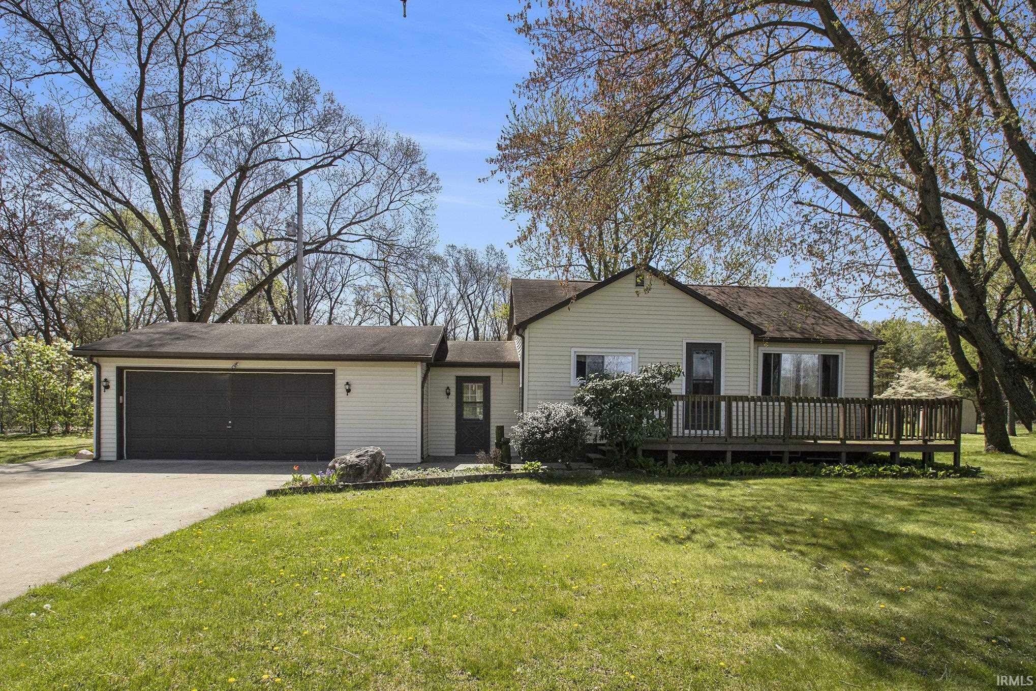 Property Photo: 51022 County Road 29 IN 46507