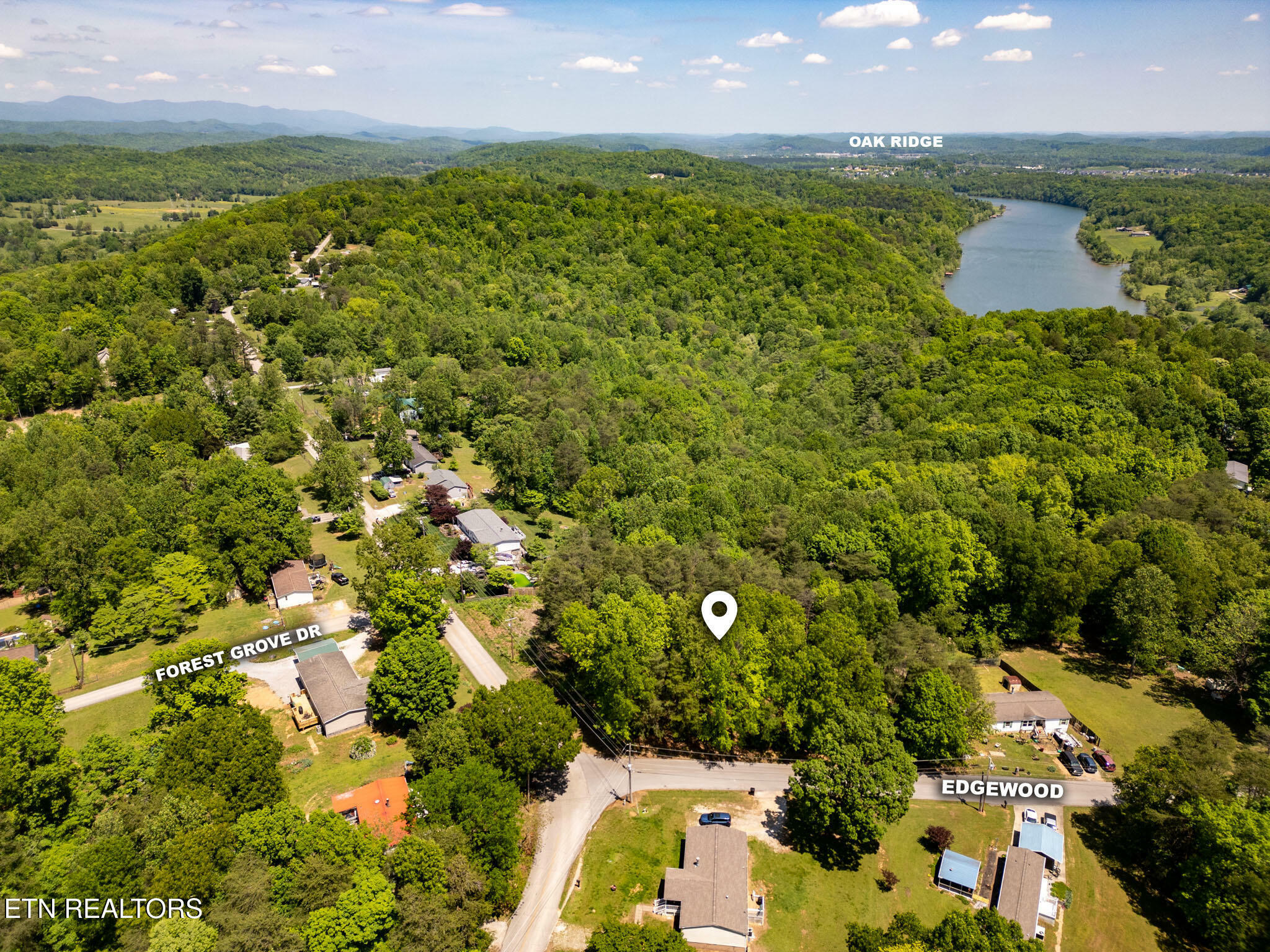 Property Photo: 103 Edgewood Drive TN 37748