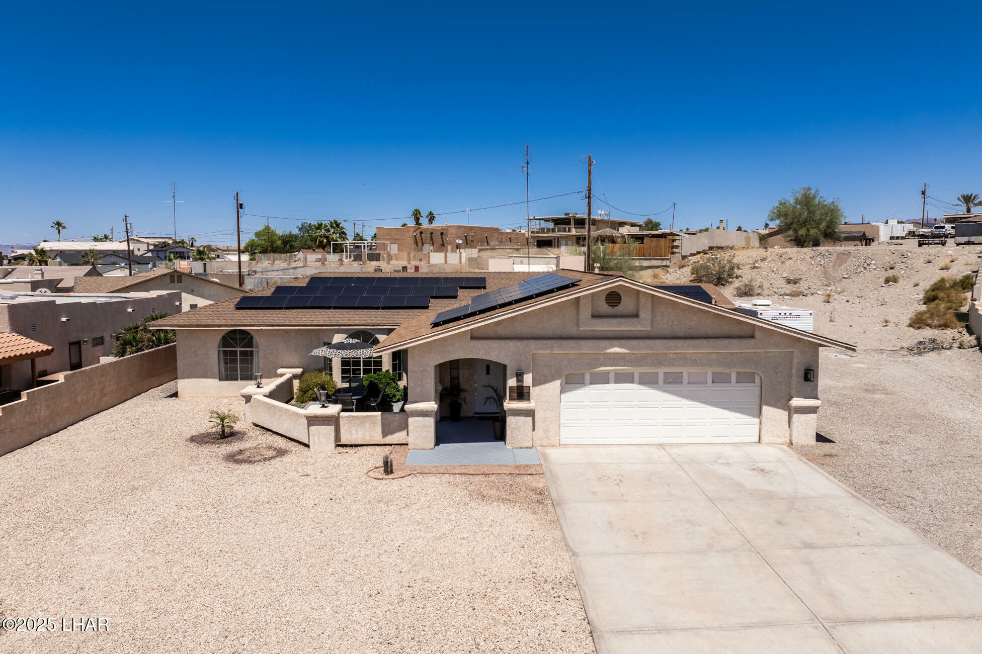 Property Photo: 2681 Rainbow Ave AZ 86403