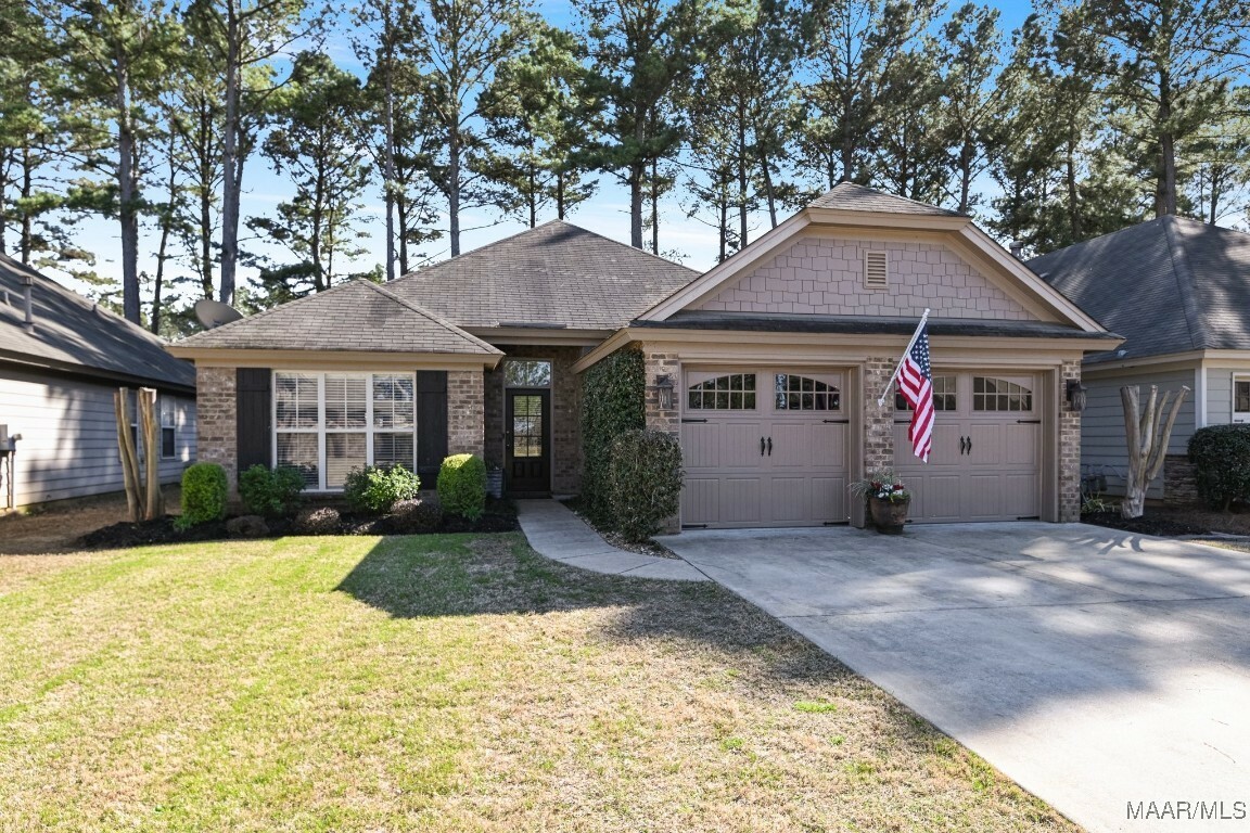 Property Photo: 8912 Saw Tooth Loop AL 36064