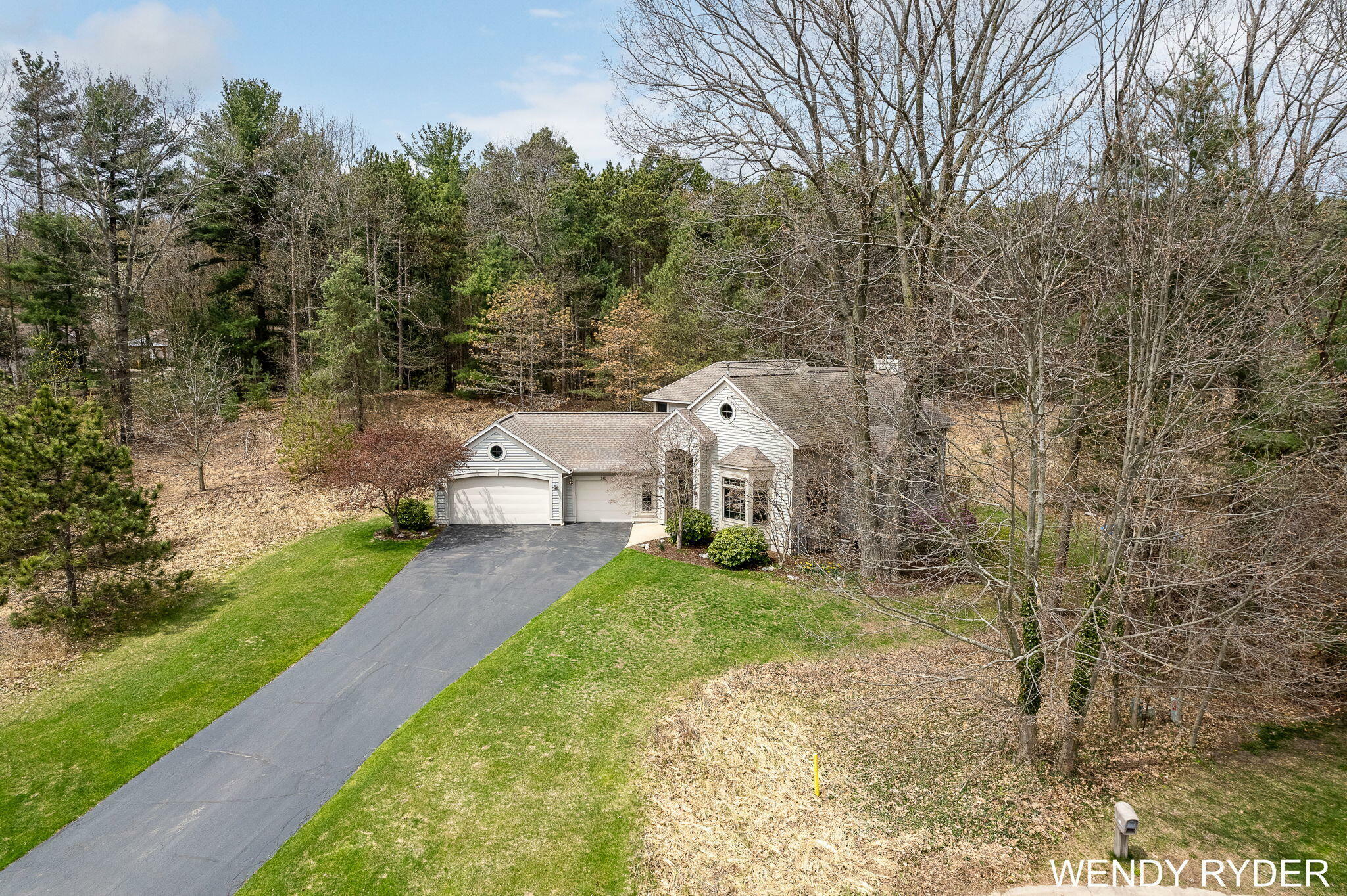 Property Photo: 142 Summer Wind Court MI 49424