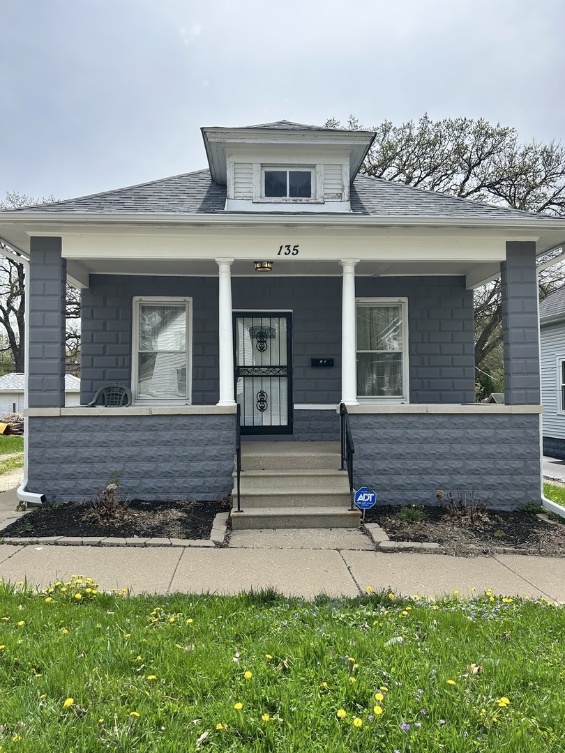 Property Photo: 135 Evans Avenue IL 60505