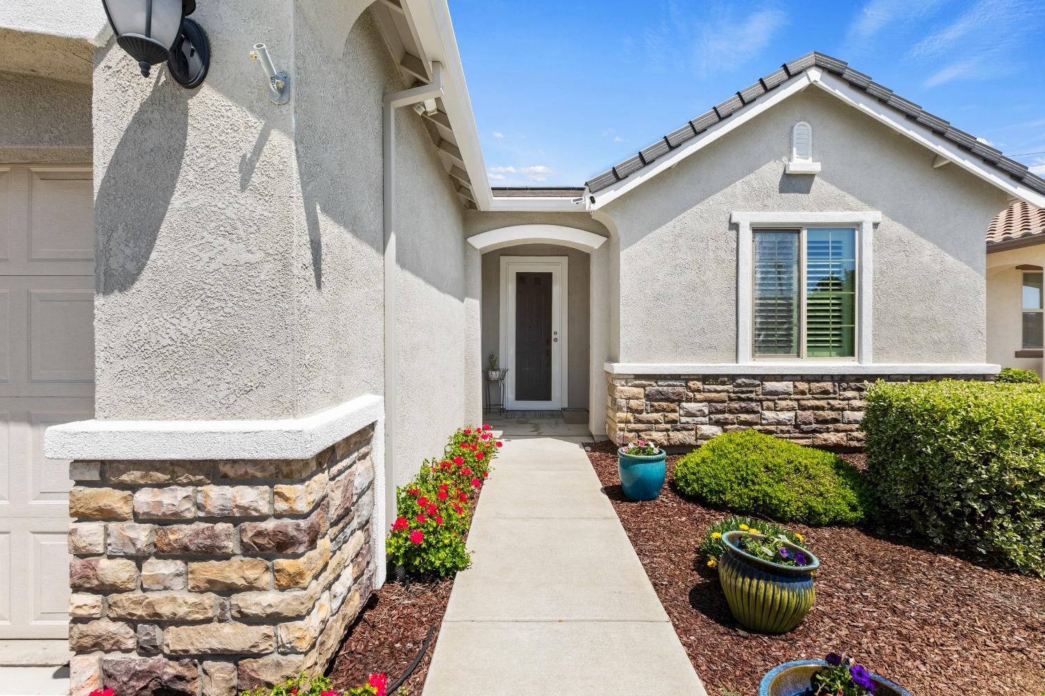 Property Photo:  9273 Red Thistle Court  CA 95829 