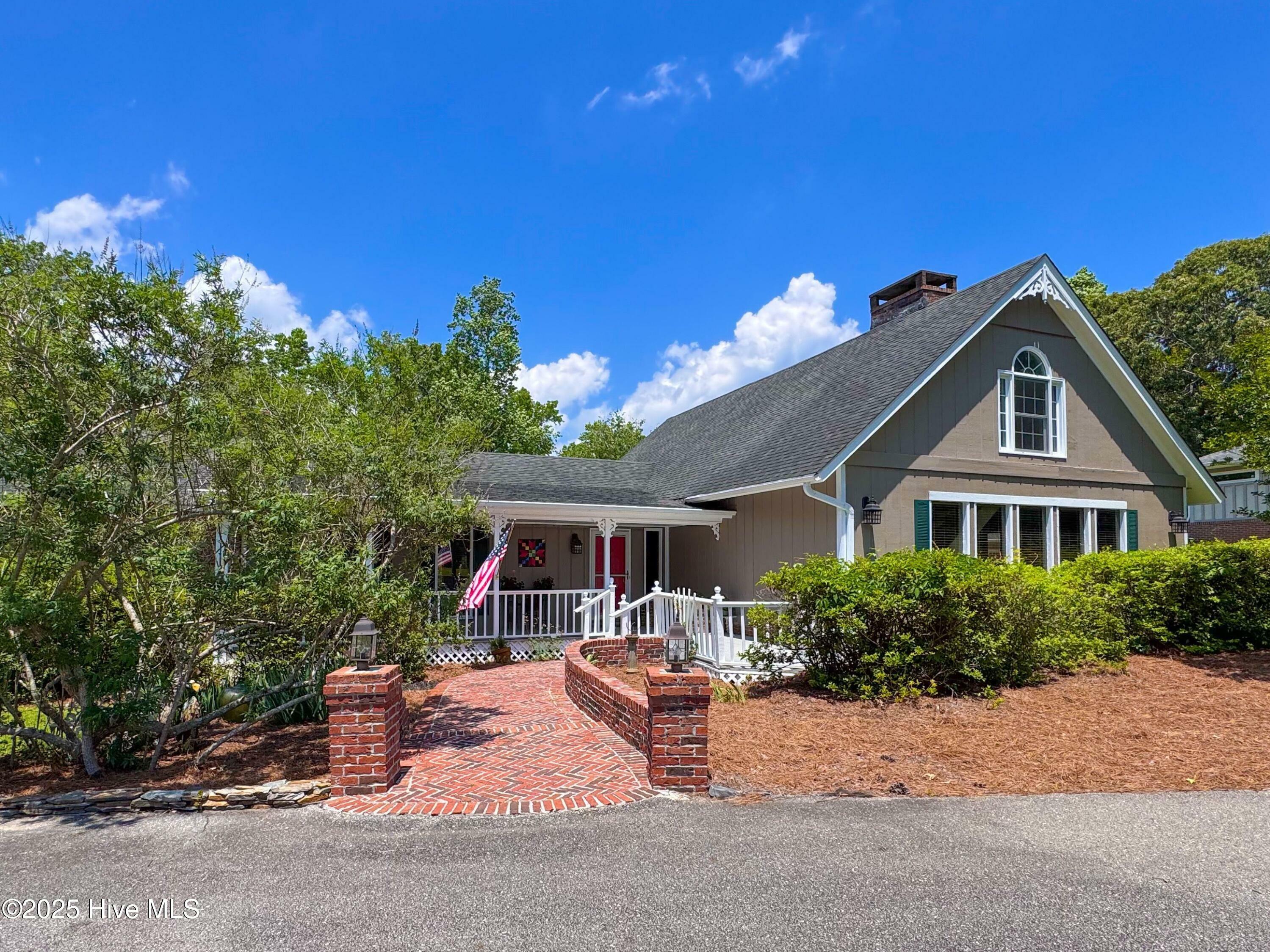 Property Photo: 522 Hughes Road NC 28443