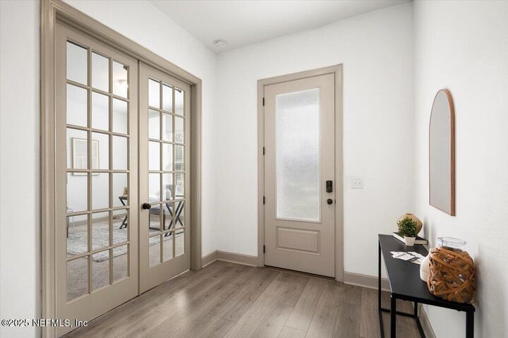 Property Photo:  982 Oakland Hills Avenue  FL 32068