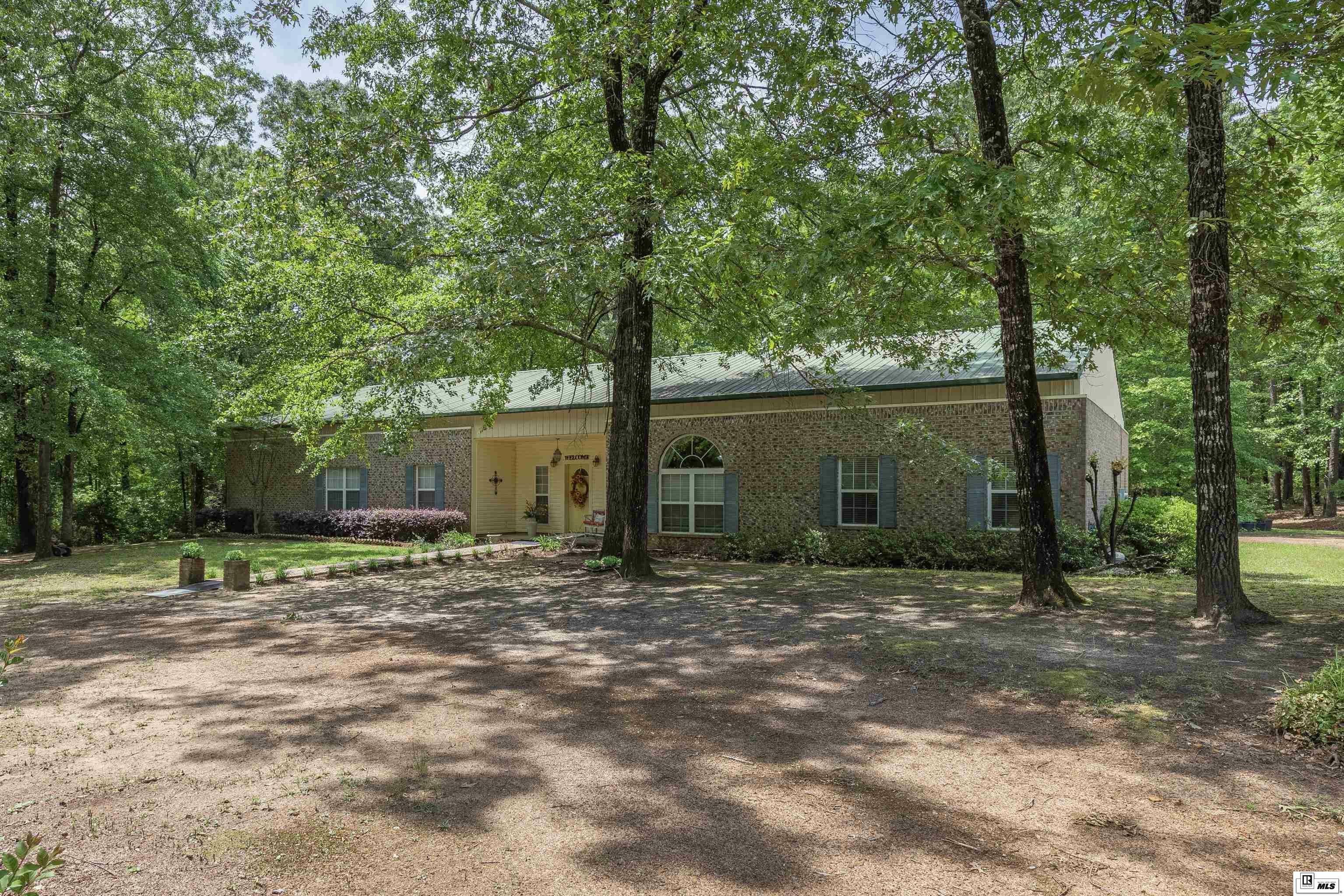 Property Photo: 9655 Highway 146 LA 71270