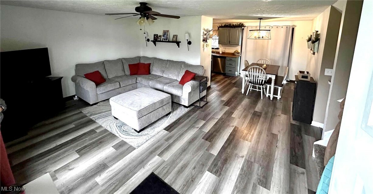 Property Photo: 4195 Watkins Road OH 44203