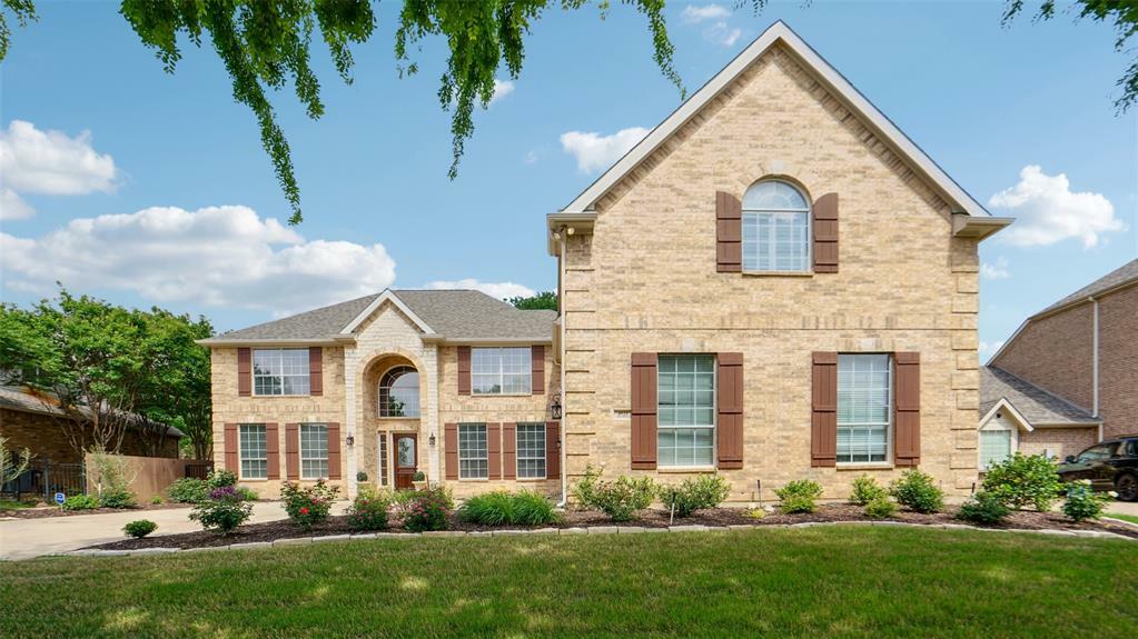 Property Photo: 4921 Bob Wills Drive TX 76244