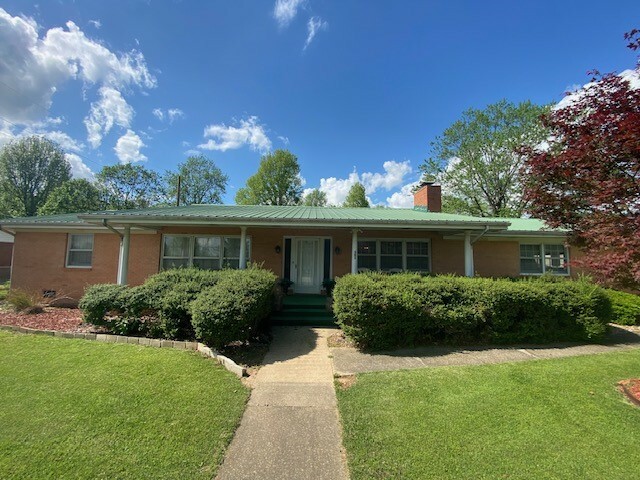 503 Skyline Drive  Harrison AR 72601 photo