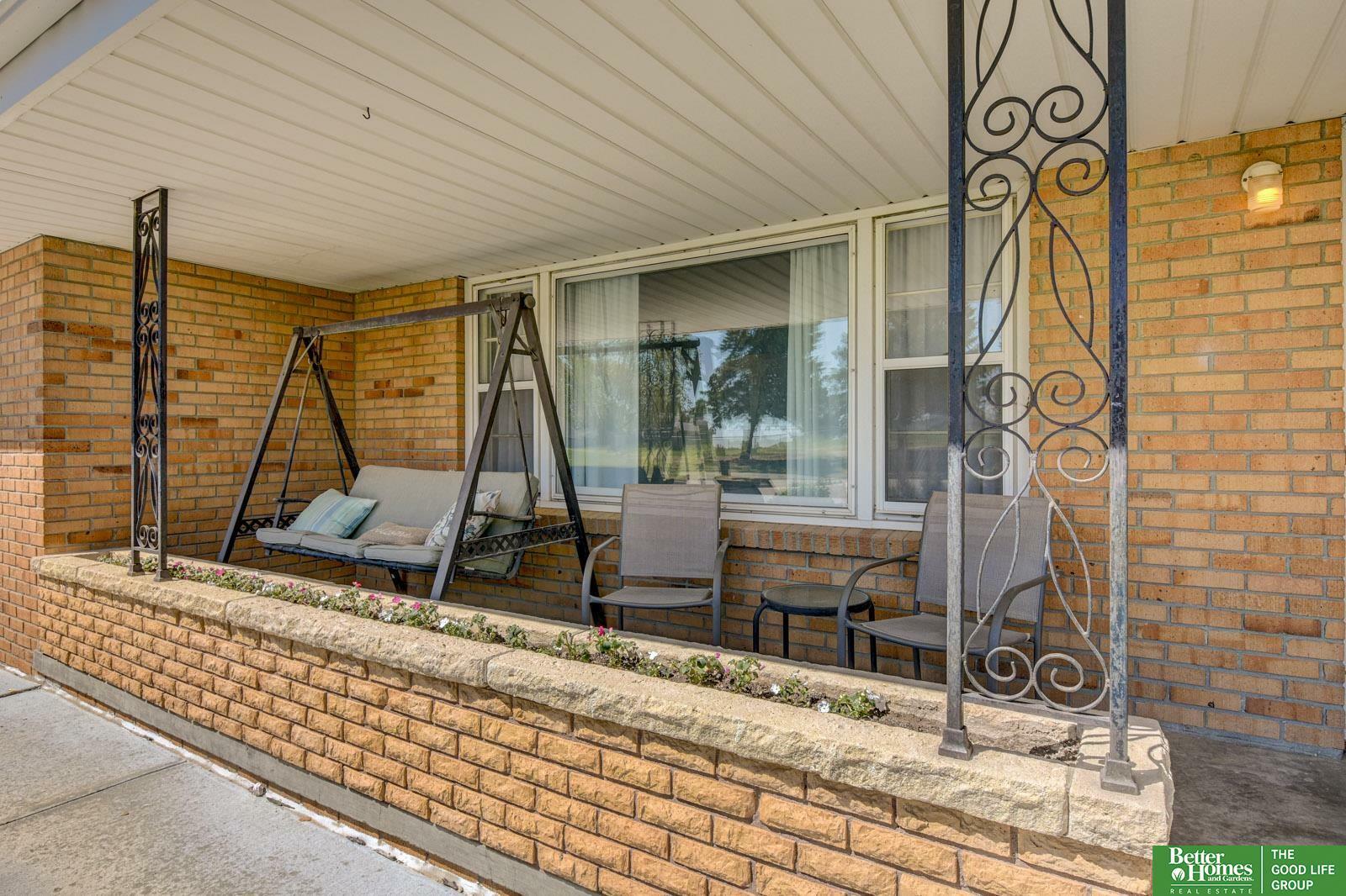 Property Photo: 8514 Meredith Avenue NE 68134