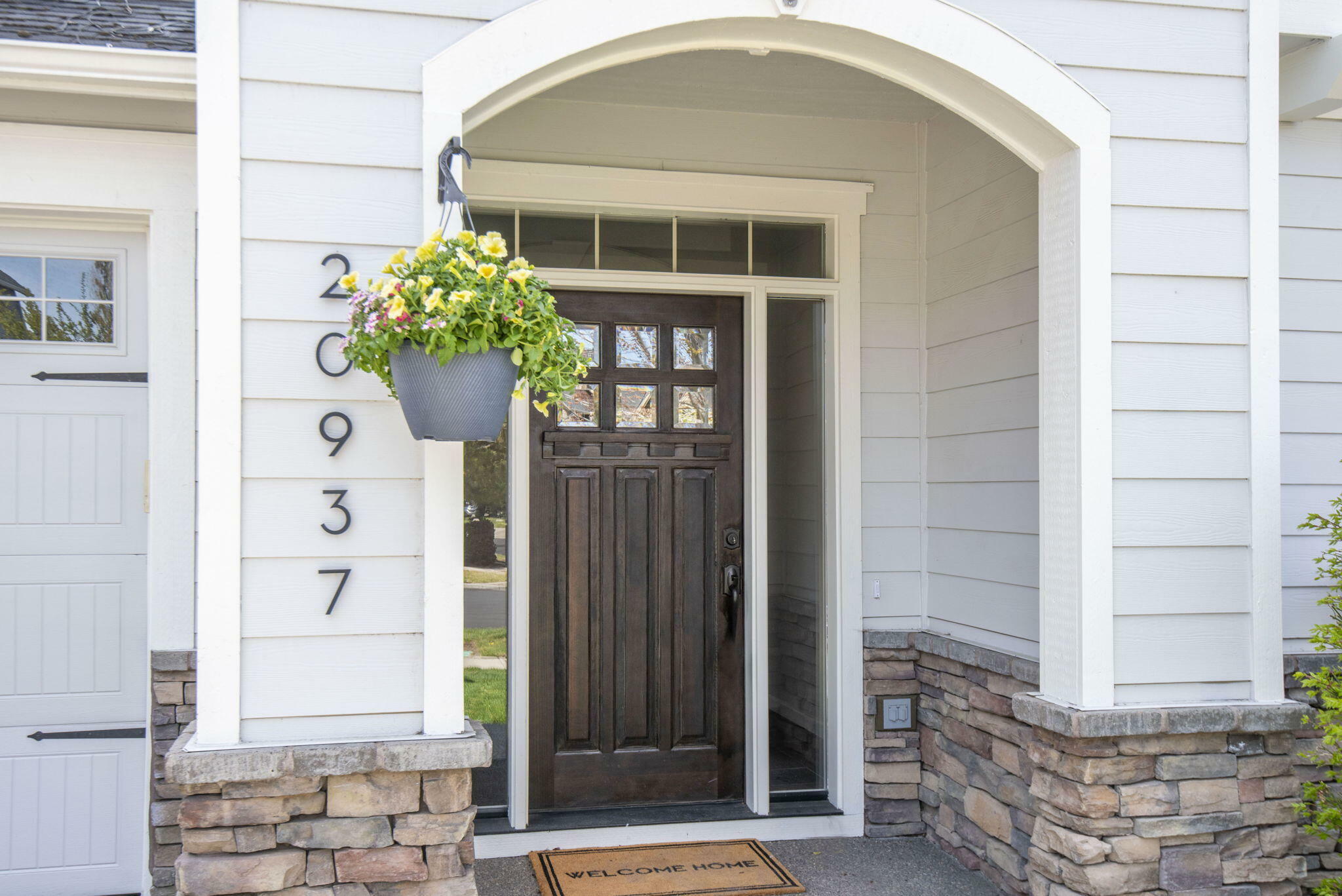 Property Photo: 20937 Lava Flow Lane OR 97701