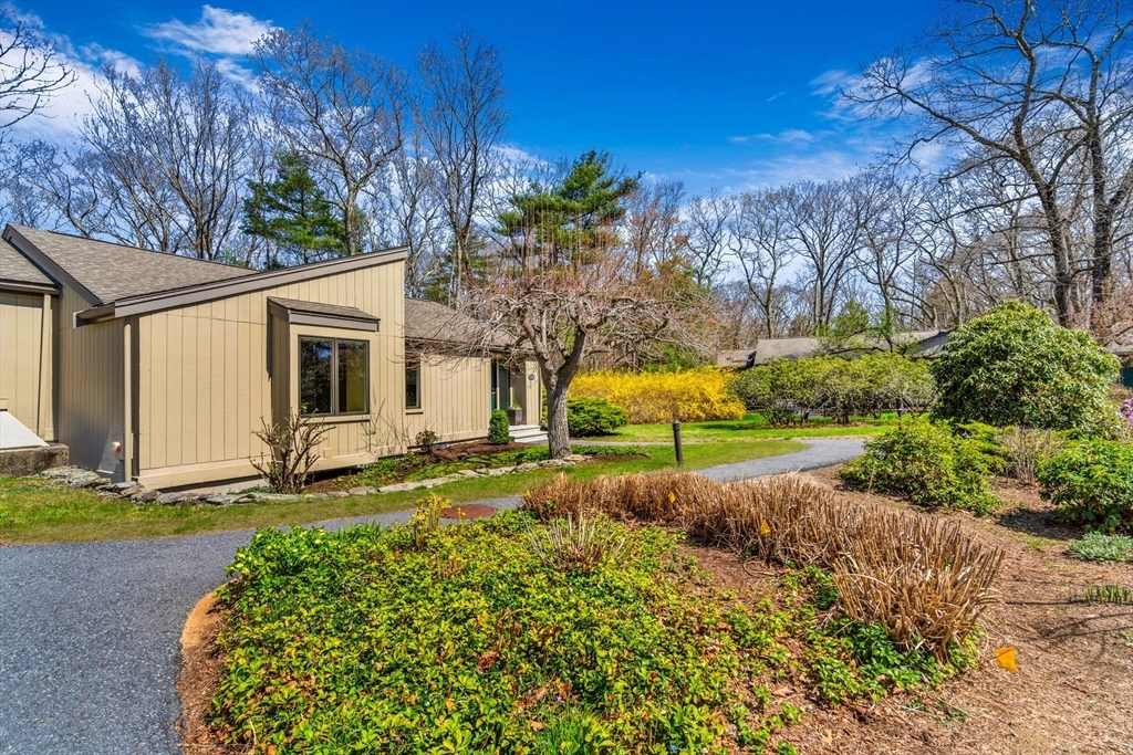 Property Photo: 236 Aspen Circle 236 MA 01773