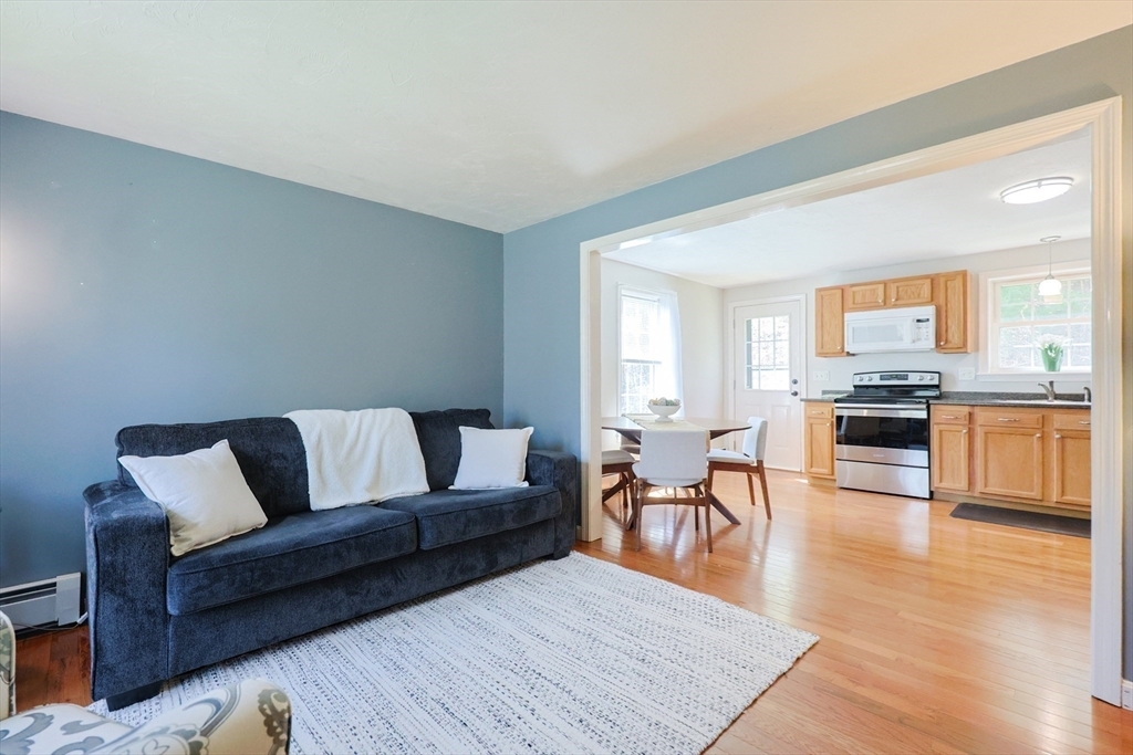 Property Photo: 379 Whitetail Cir MA 01550
