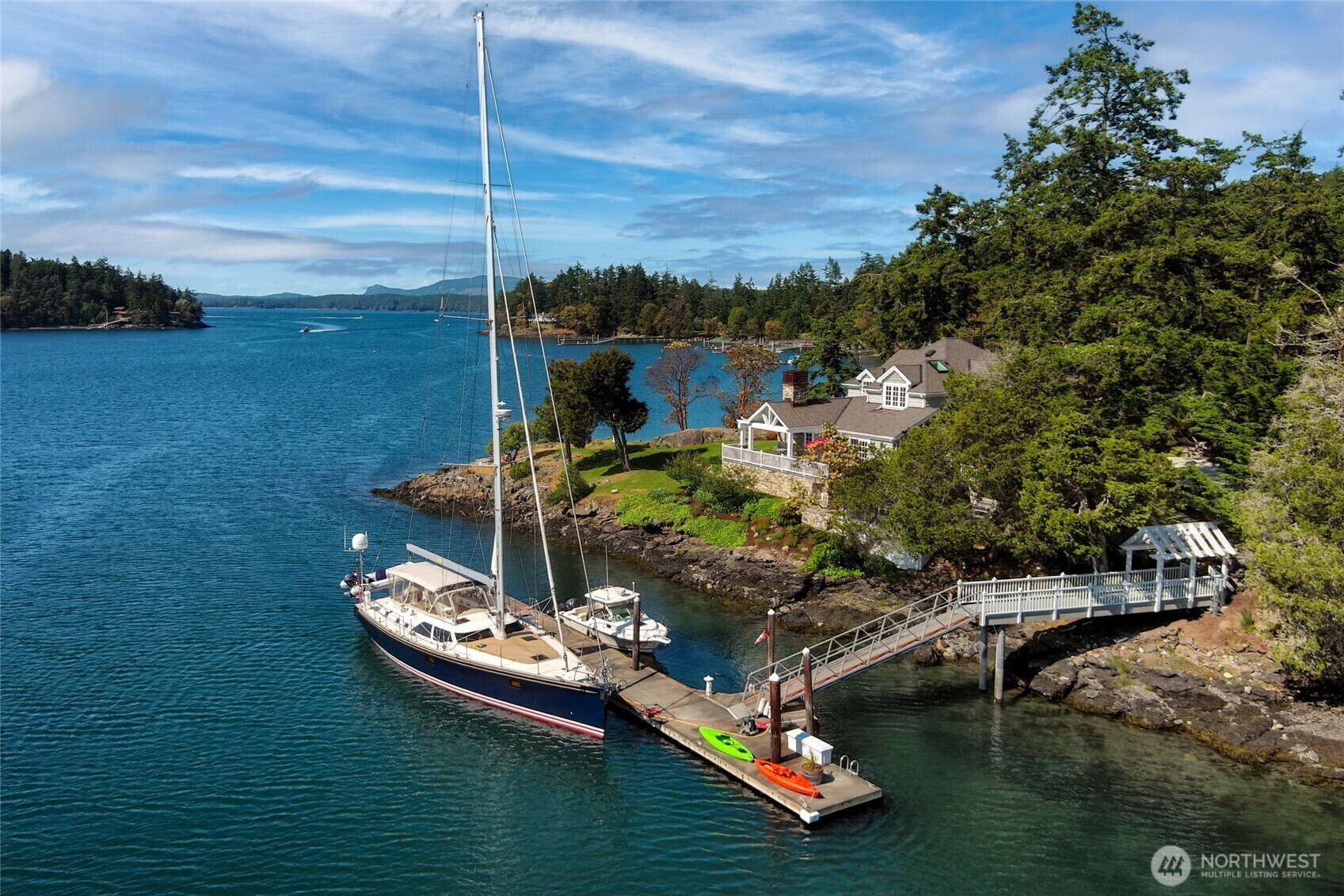Property Photo:  95  Laurel Point Lane  WA 98250 