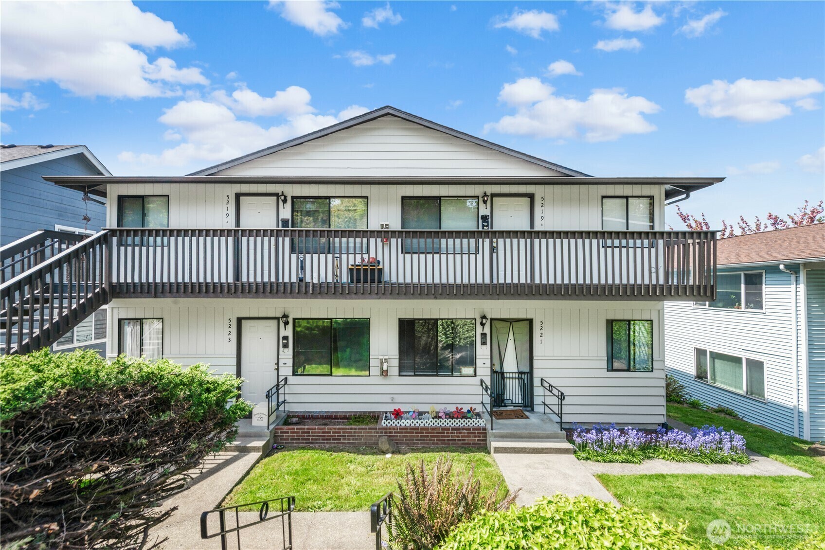 Property Photo: 5221 38th Avenue SW WA 98126
