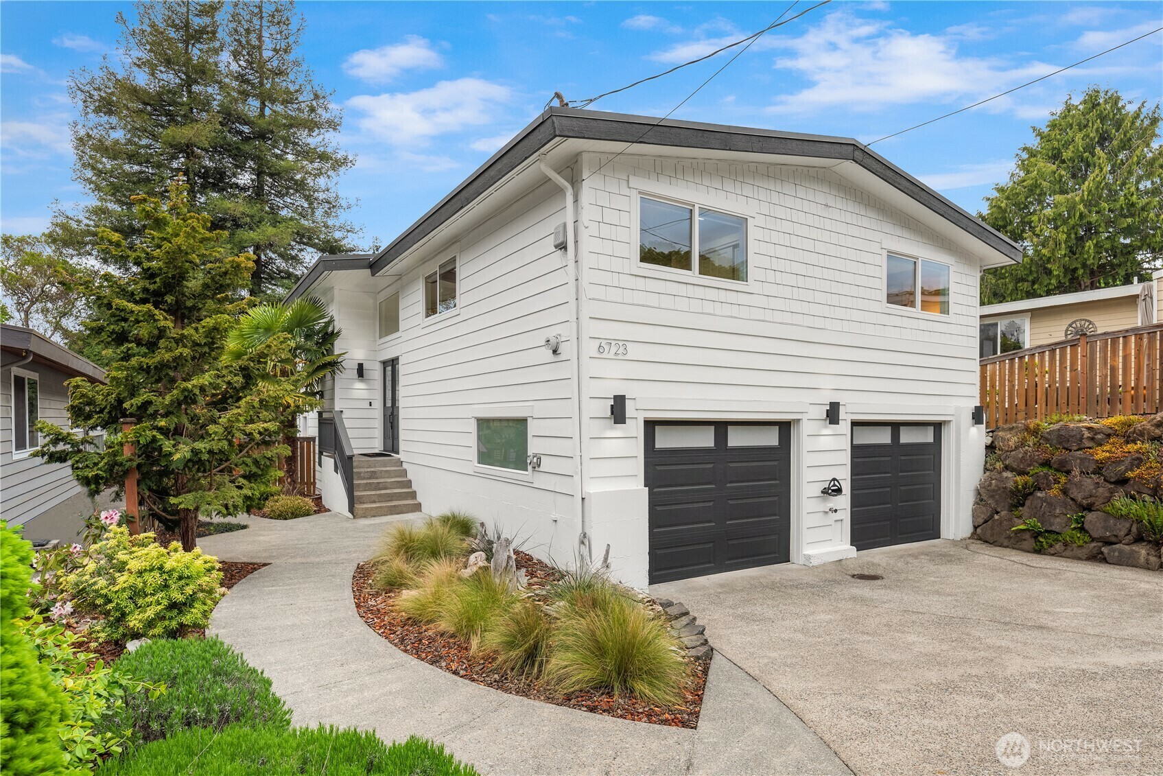 Property Photo: 6723 Murray Avenue SW WA 98136
