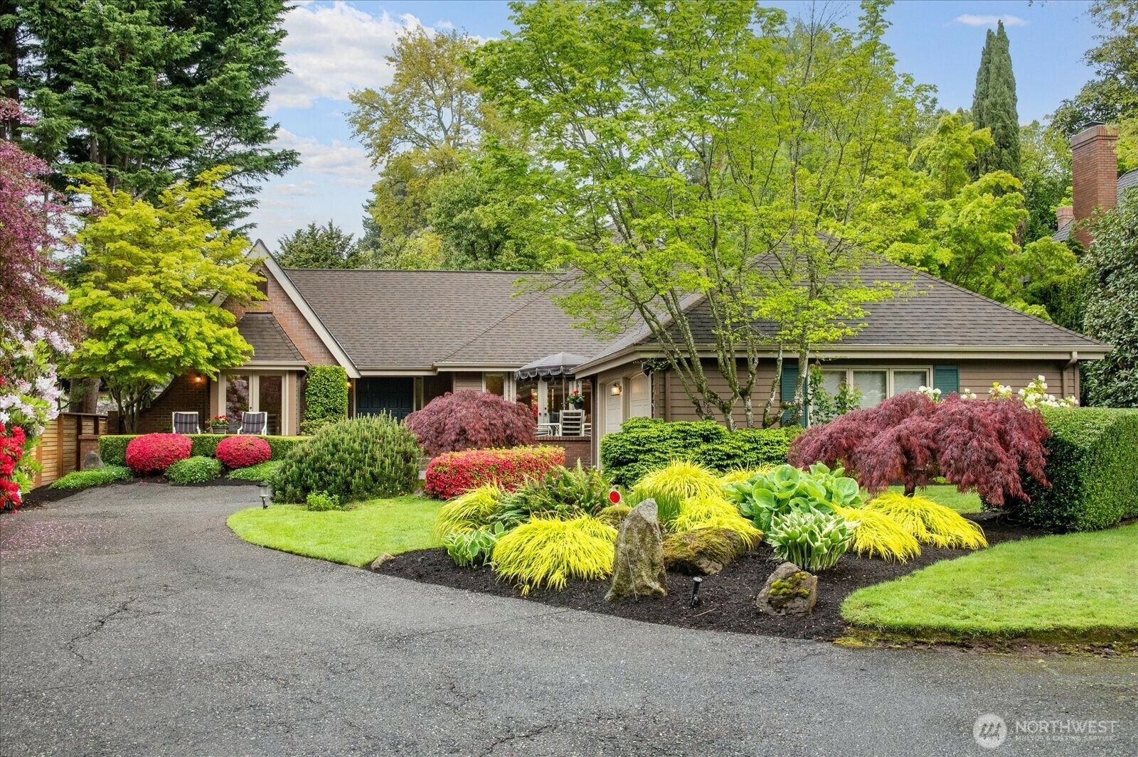Property Photo: 9000 NE 10th Street WA 98004