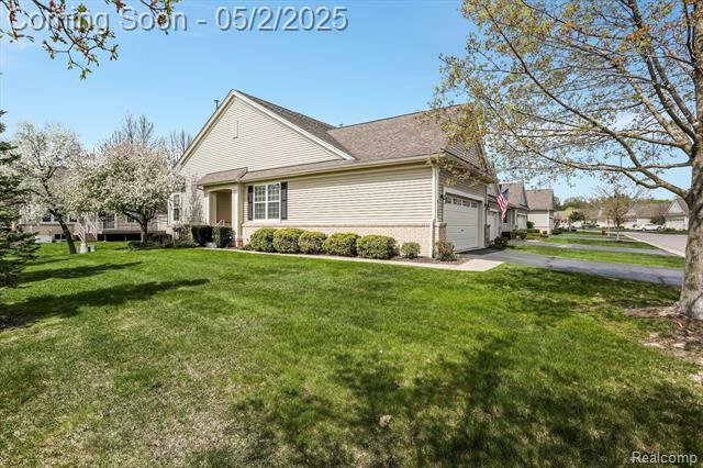 Property Photo: 6123 Timberstone Way MI 48346