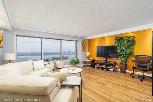 Property Photo: 1300 - 2303 Lafayette Boulevard MI 48207