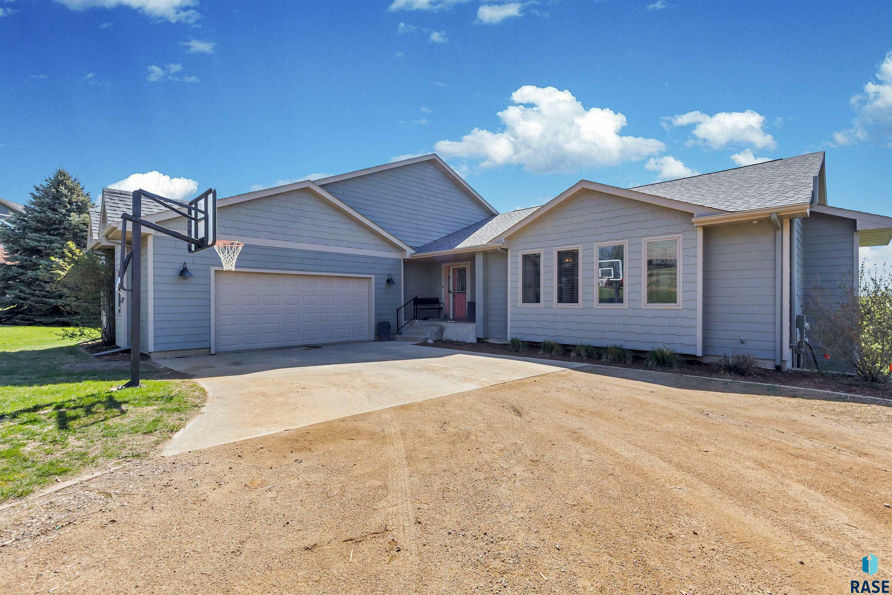 Property Photo: 8409 Sunset Cir SD 57005