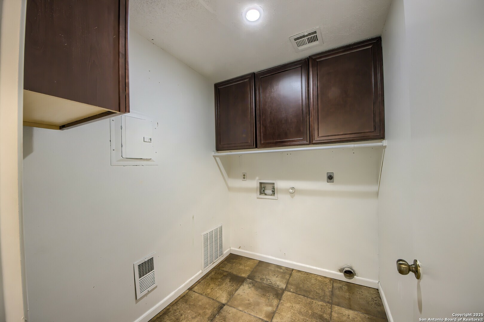 Property Photo: 9038 Koenig TX 78251