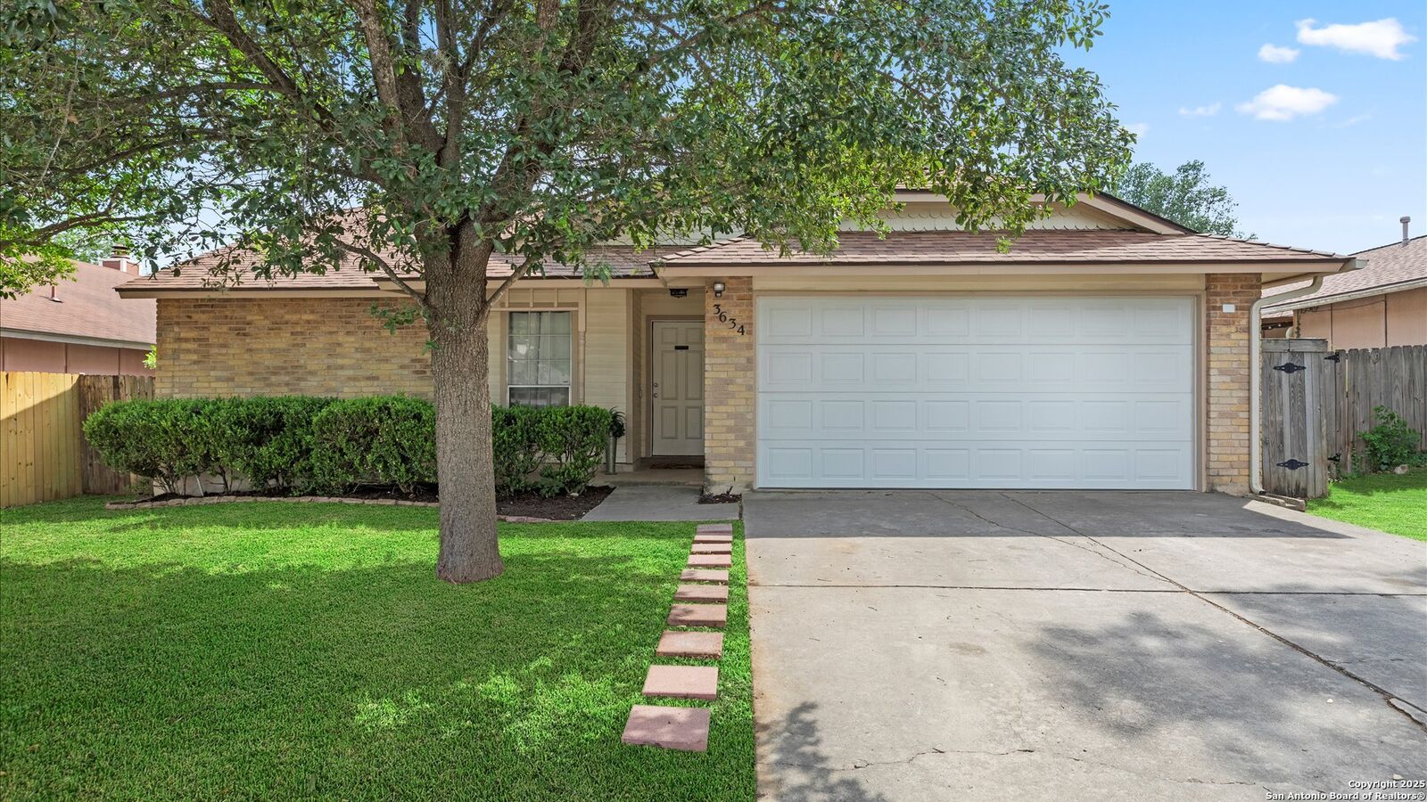 Property Photo: 3634 Ridge Cluster TX 78247