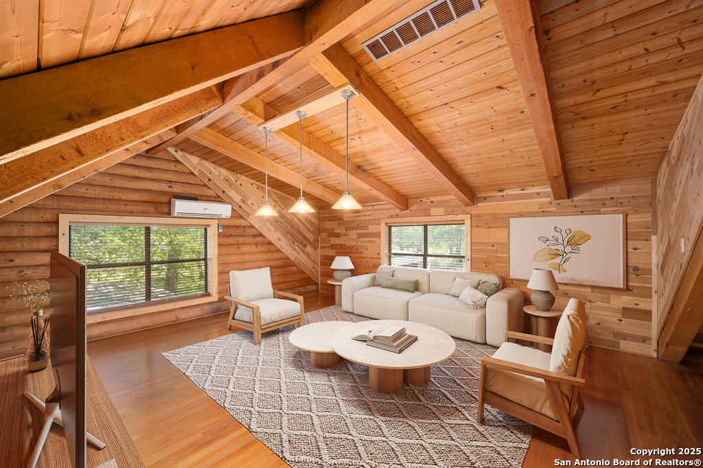 Property Photo: 463 Woodland TX 78624