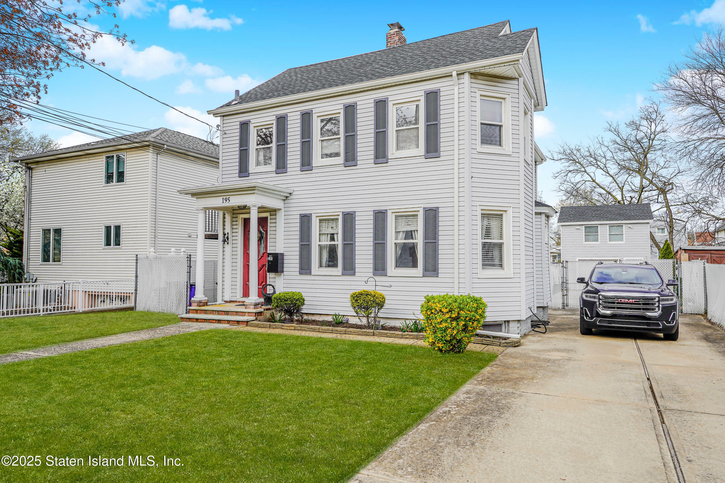 Property Photo: 195 Yetman Avenue NY 10307