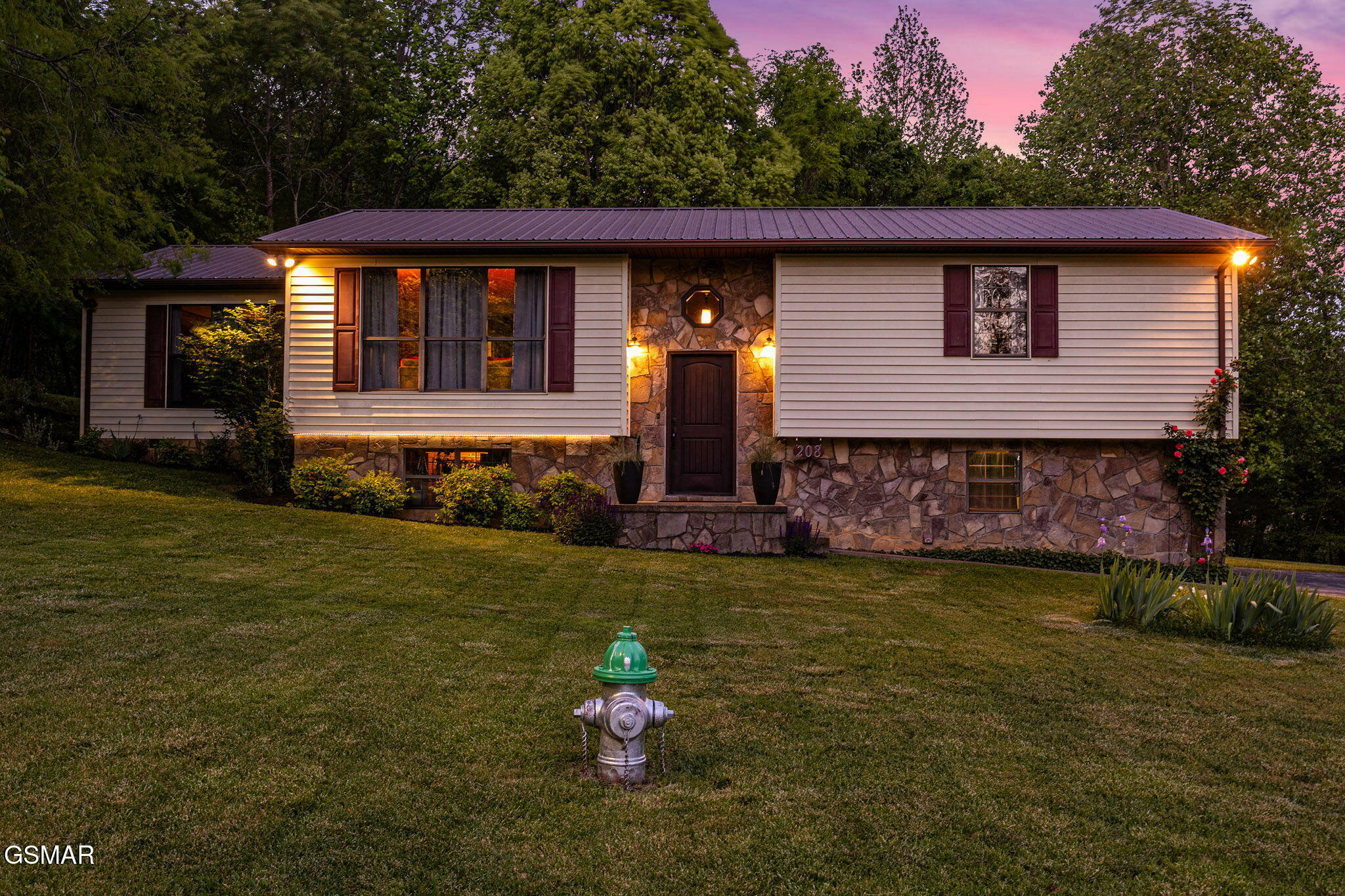 Property Photo: 208 Remington Court TN 37743