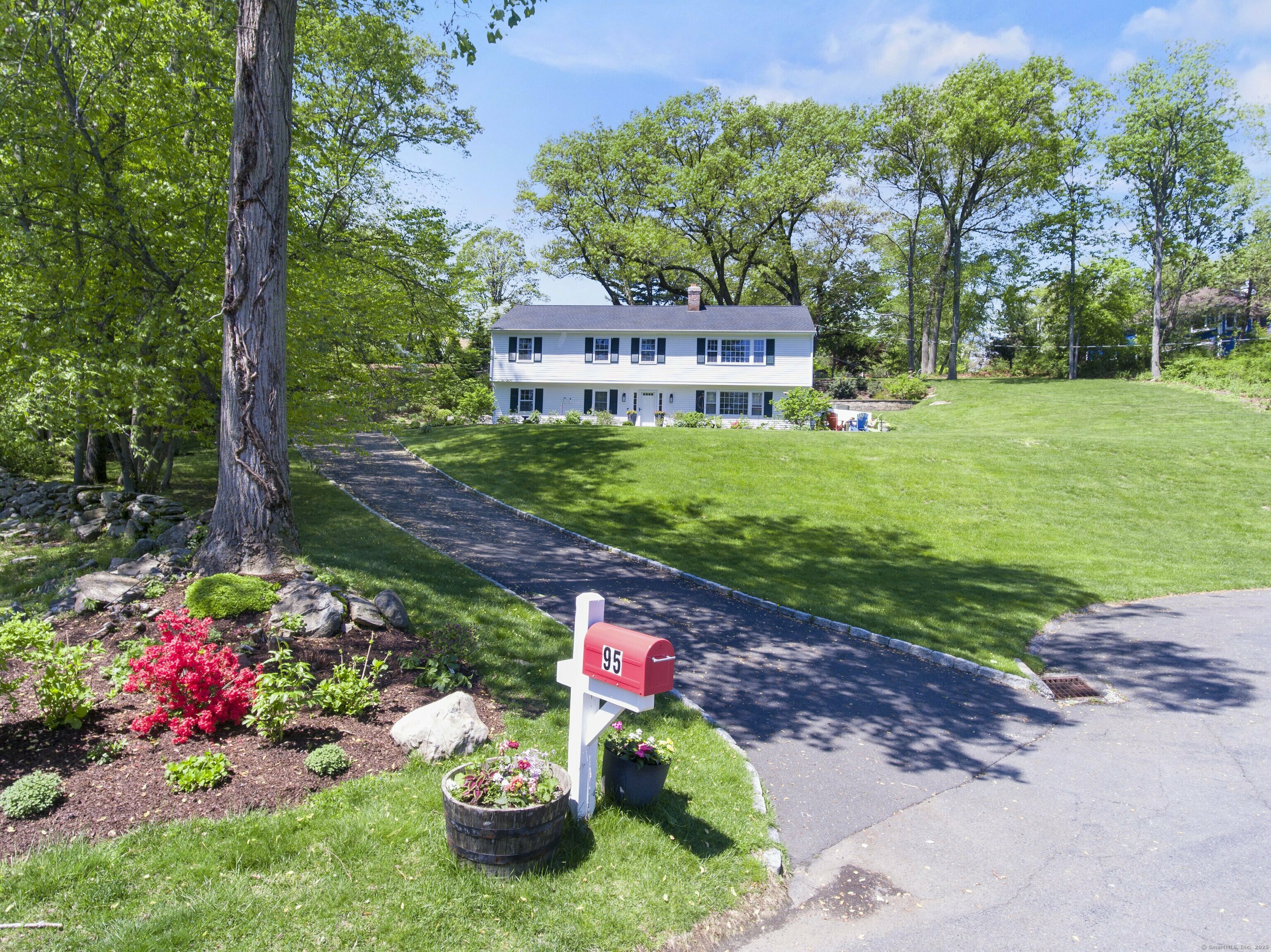 95 Brighton View Road  Fairfield CT 06824 photo