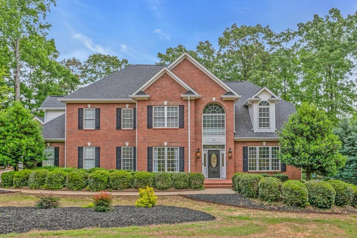Property Photo:  268 Antrim Avenue  SC 29369