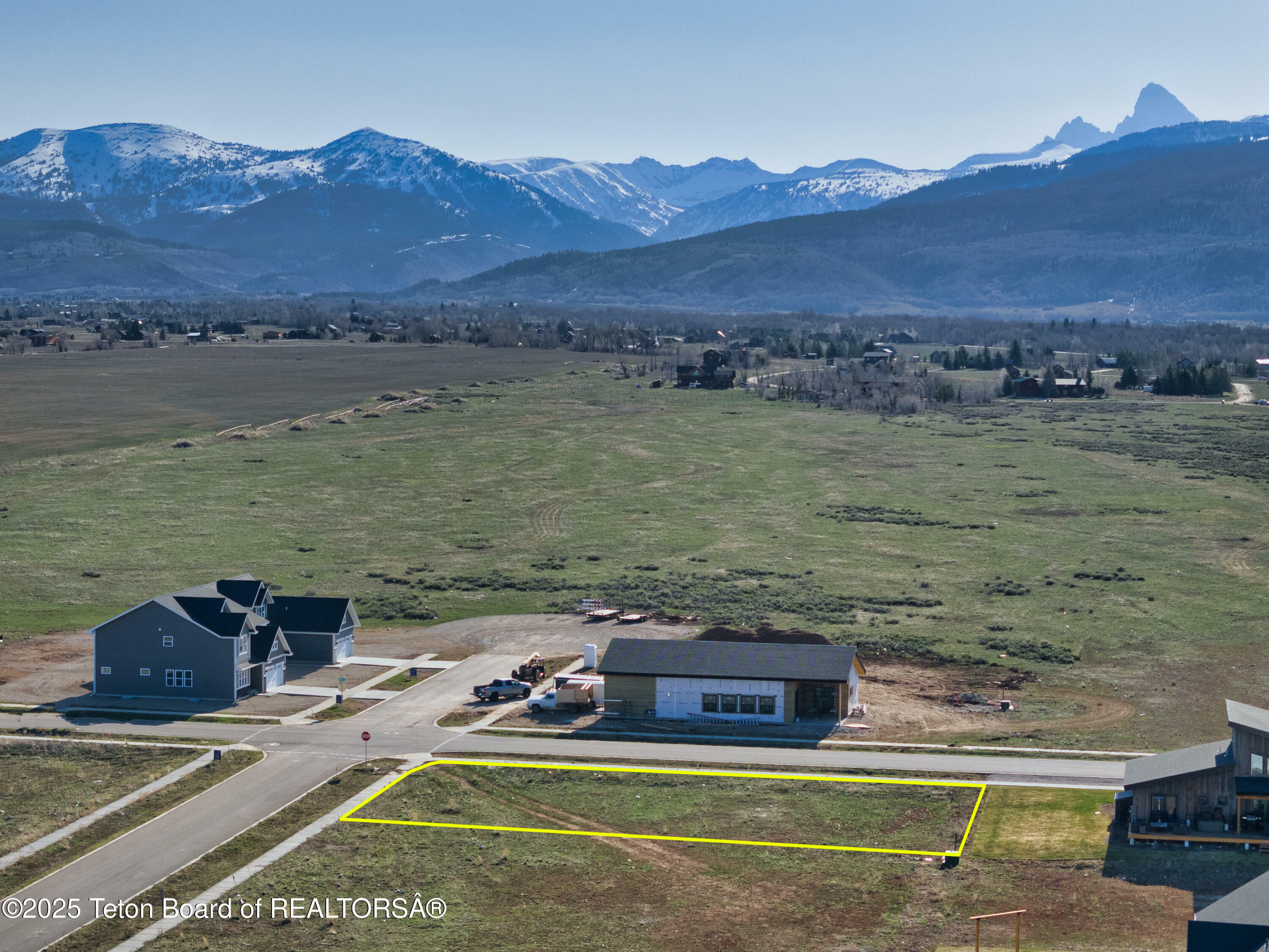Property Photo: 1065 Pawnee Road ID 83422
