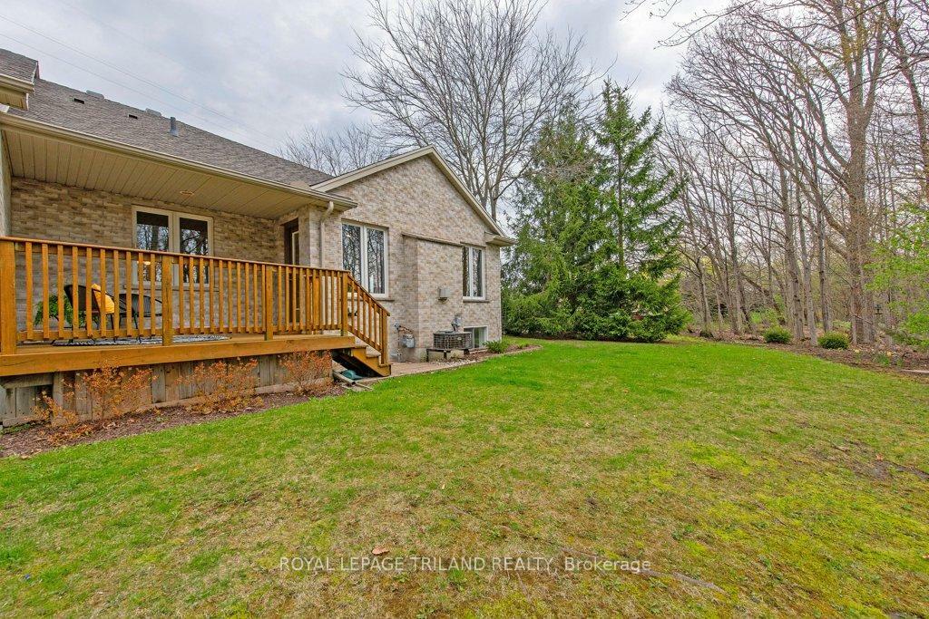 Property Photo: 87 Donker Drive 1 ON N5P 4L2
