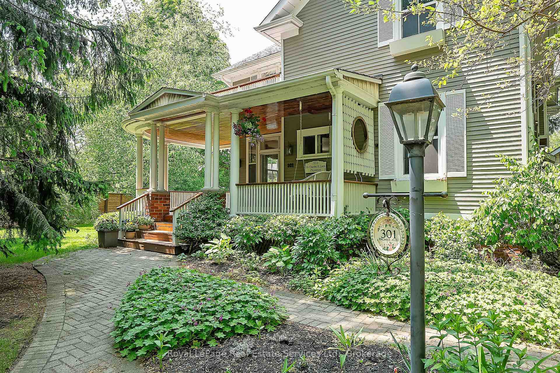 Photo de la propriété: 301 Palmer Avenue ON L6J 1T2