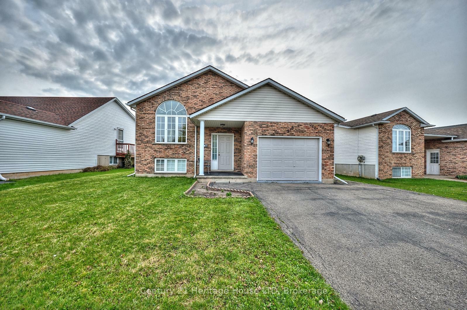 Property Photo: 918 Concession Road ON L2A 6B8