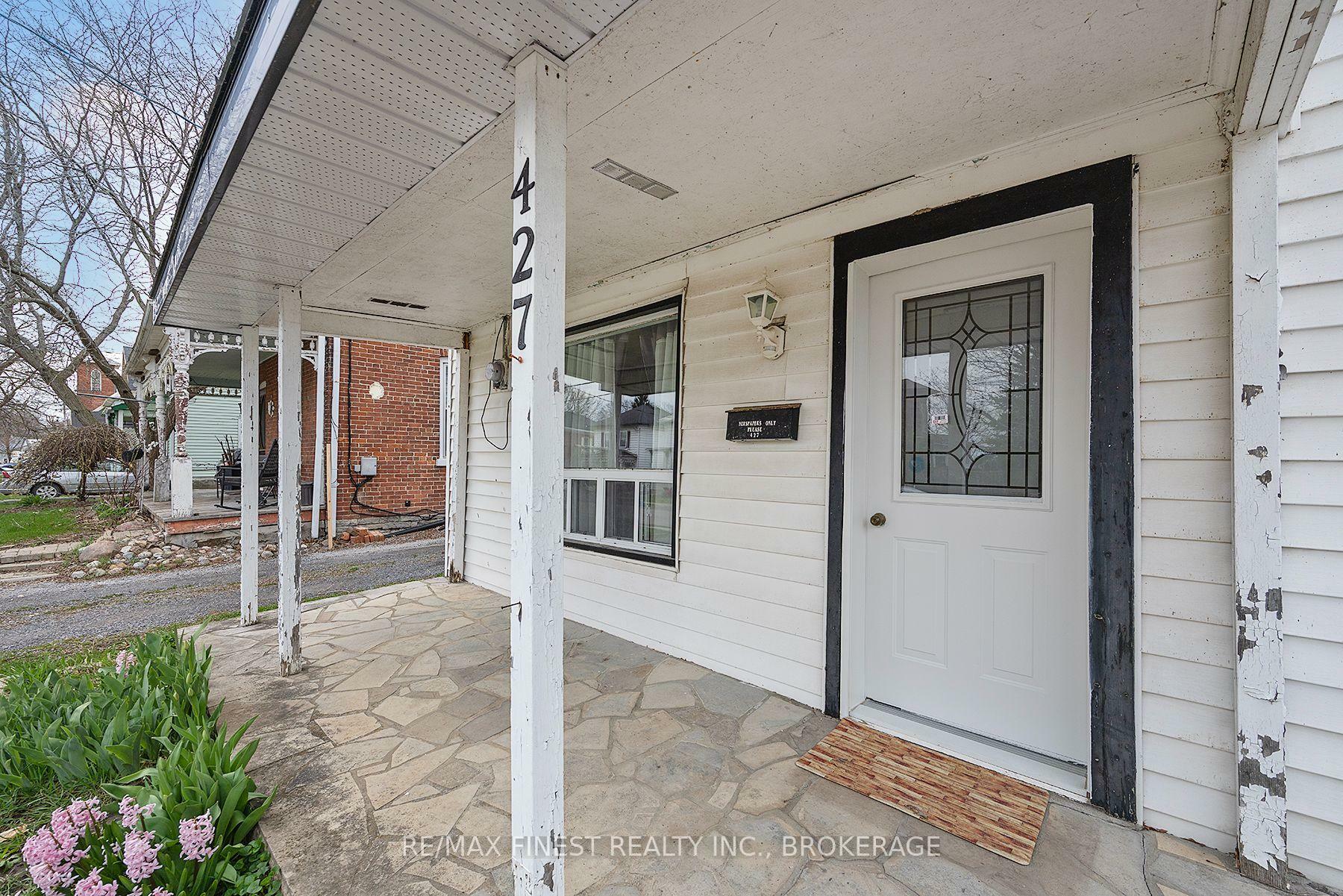 Property Photo: 427 Thomas Street ON K0K 1X0