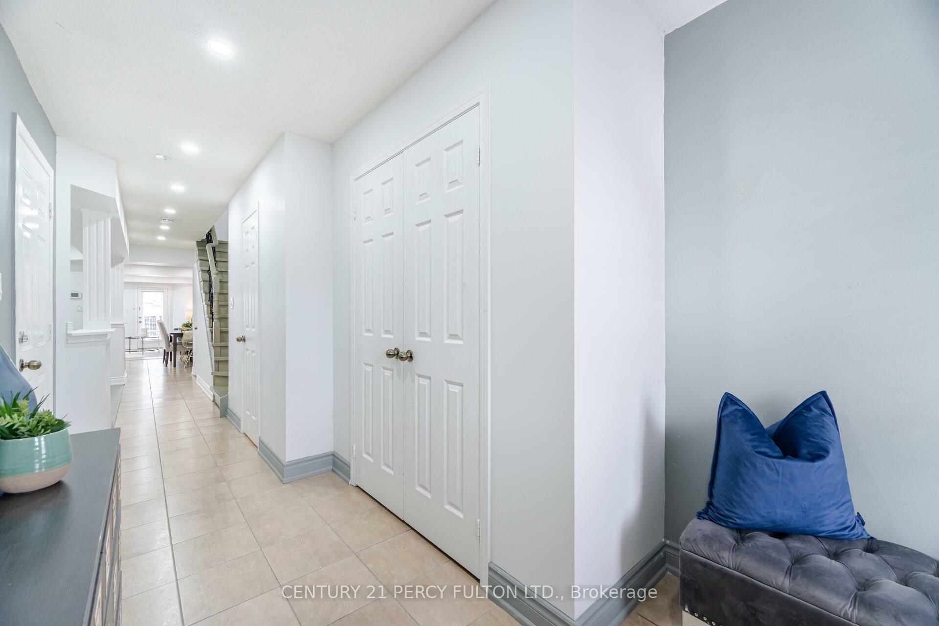 Photo de la propriété: 640 Sunbird Trail ON L1X 2X7