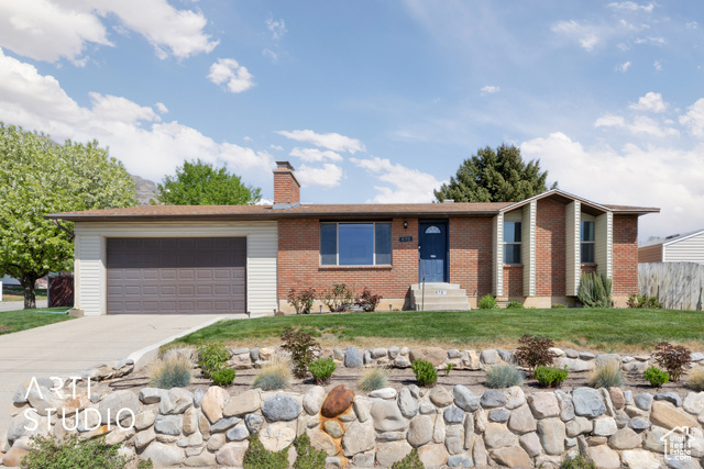 Property Photo: 970 N 500 E UT 84062