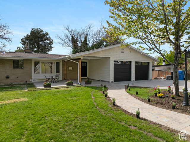 Property Photo: 4698 S Bron Breck St E UT 84117
