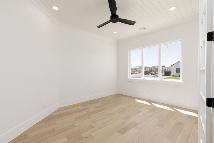 Property Photo:  5220 W 2040 S  UT 84737