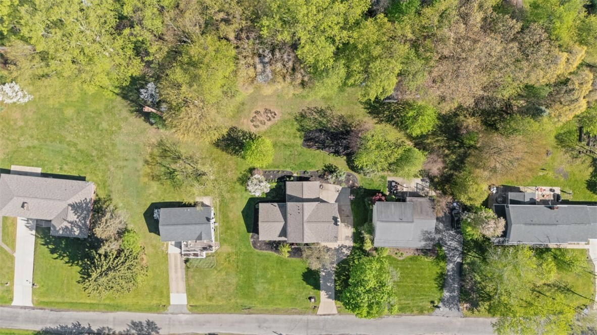 Property Photo: 638 Morningstar Dr PA 16117