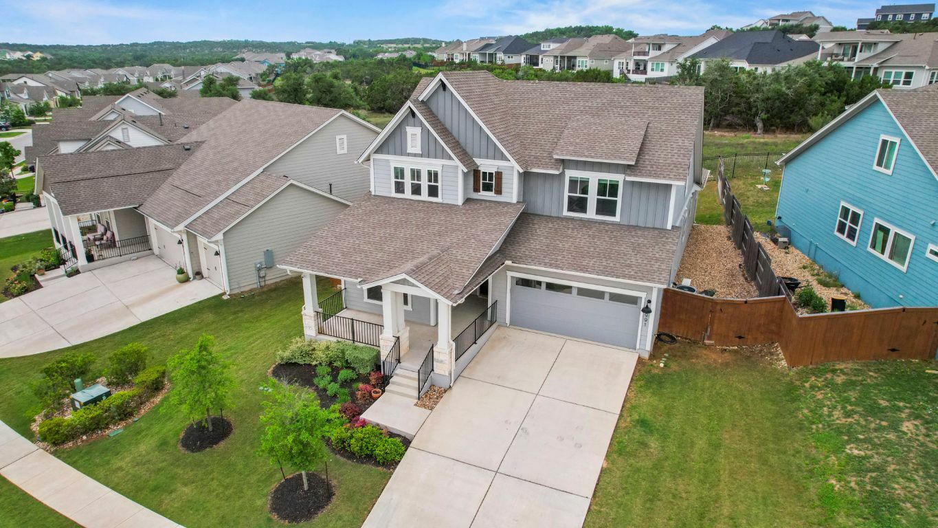 Property Photo: 991 Hazy Hills Loop TX 78620
