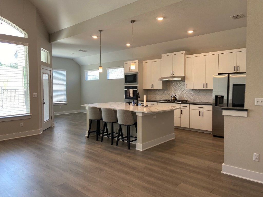 Property Photo: 18617 James Power Court TX 78738
