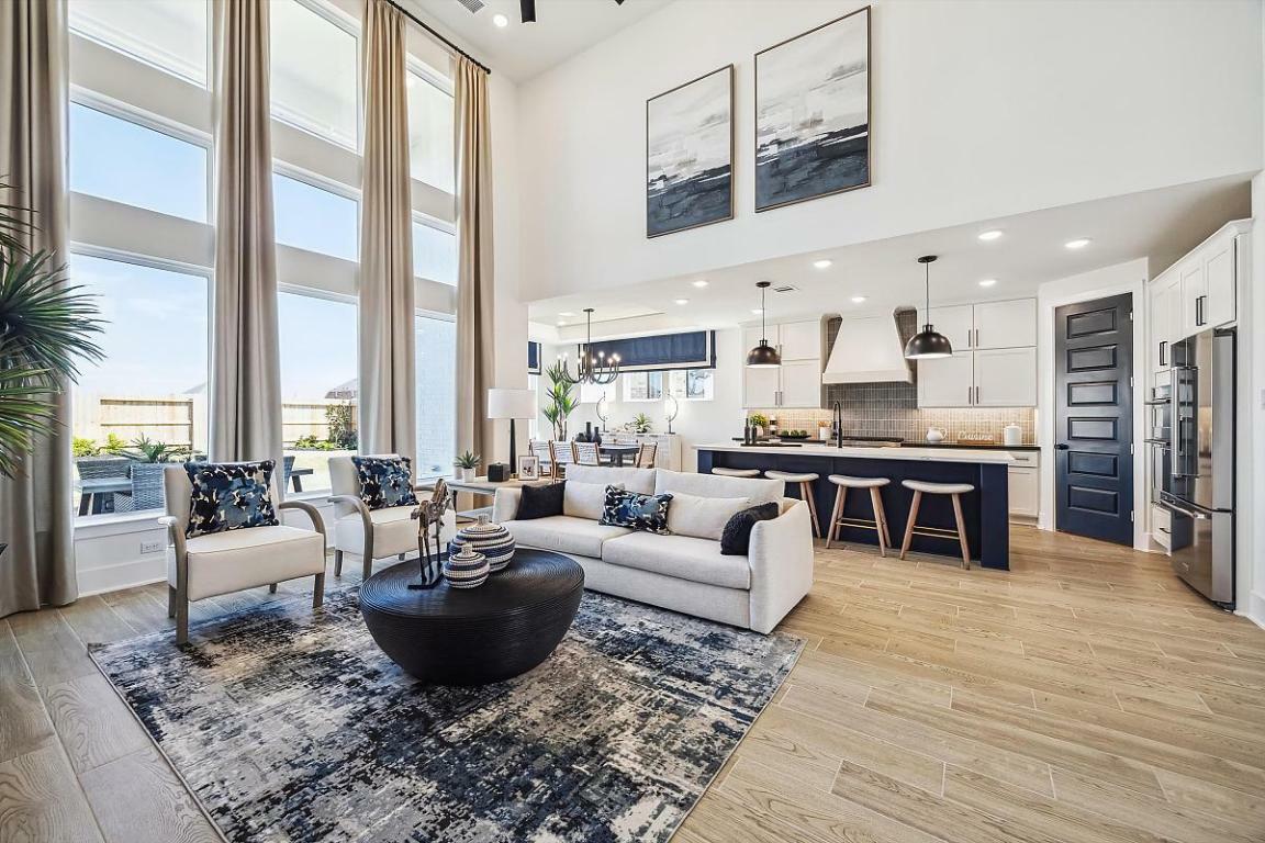 Property Photo: 921 Violet Sunset Drive TX 78628