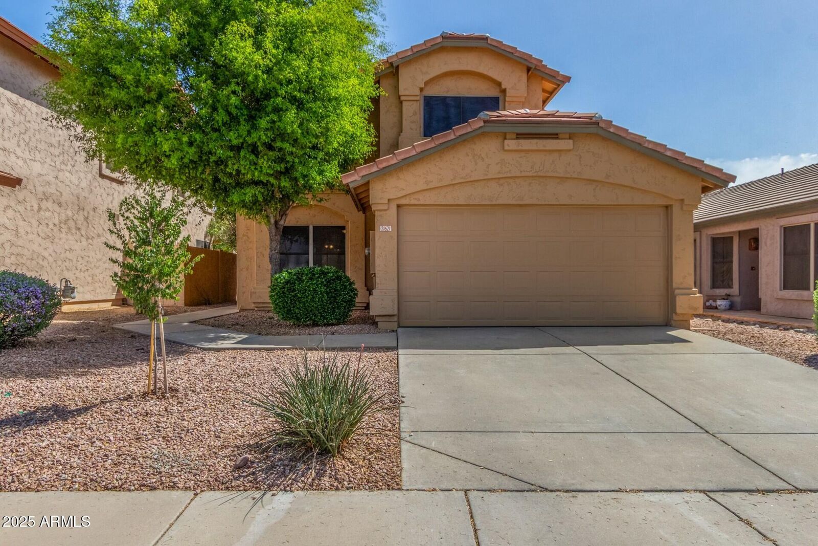 Property Photo:  21621 N 48th Place  AZ 85054 