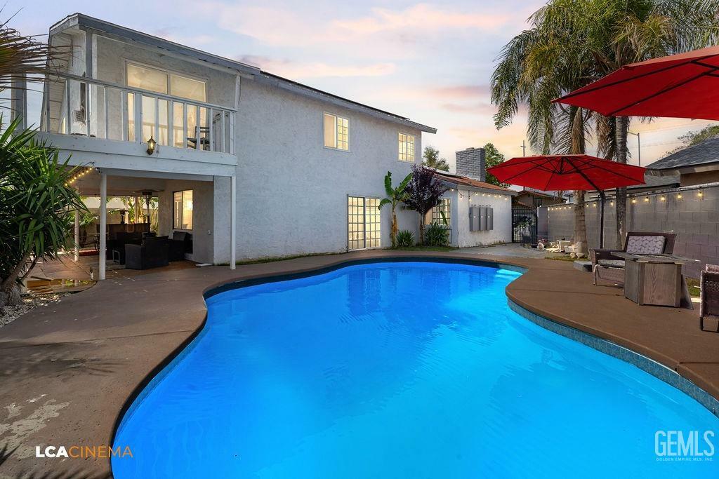 Property Photo: 5317 Eastridge Court CA 93306