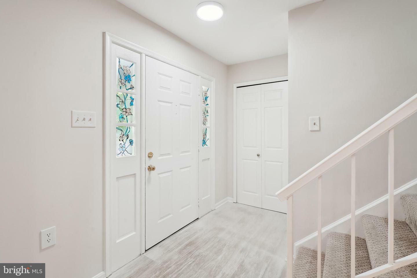 Property Photo: 12871 Valleywood Drive VA 22192