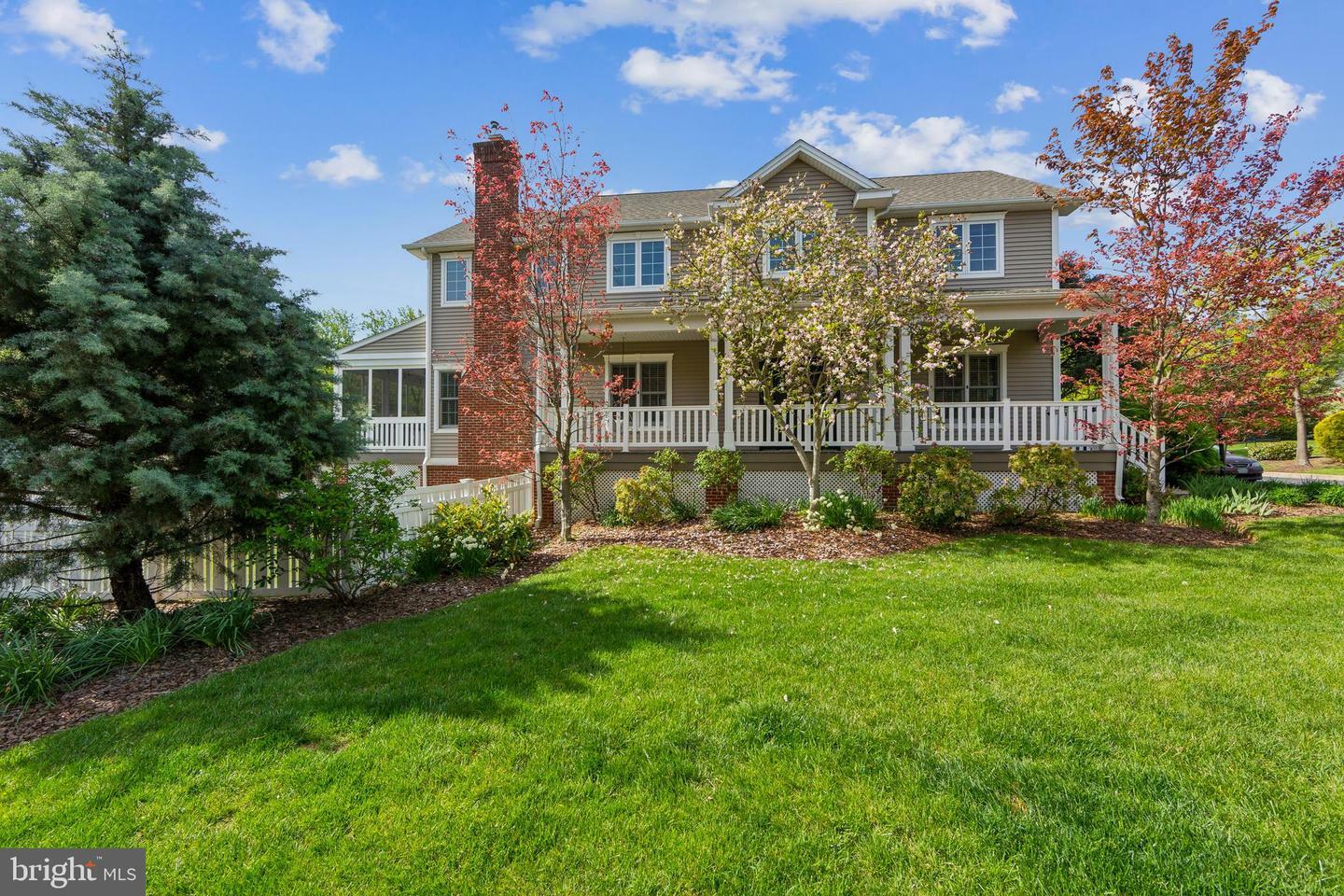Property Photo: 951 Pinehurst Drive PA 19425