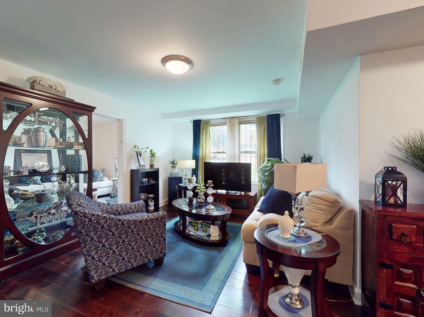 Property Photo: 4408 1st Place NE 14 DC 20011